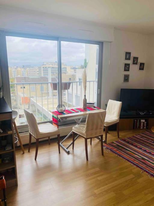 Homestay Private Only, Spacious In A Lovely Central Appartamento Parigi